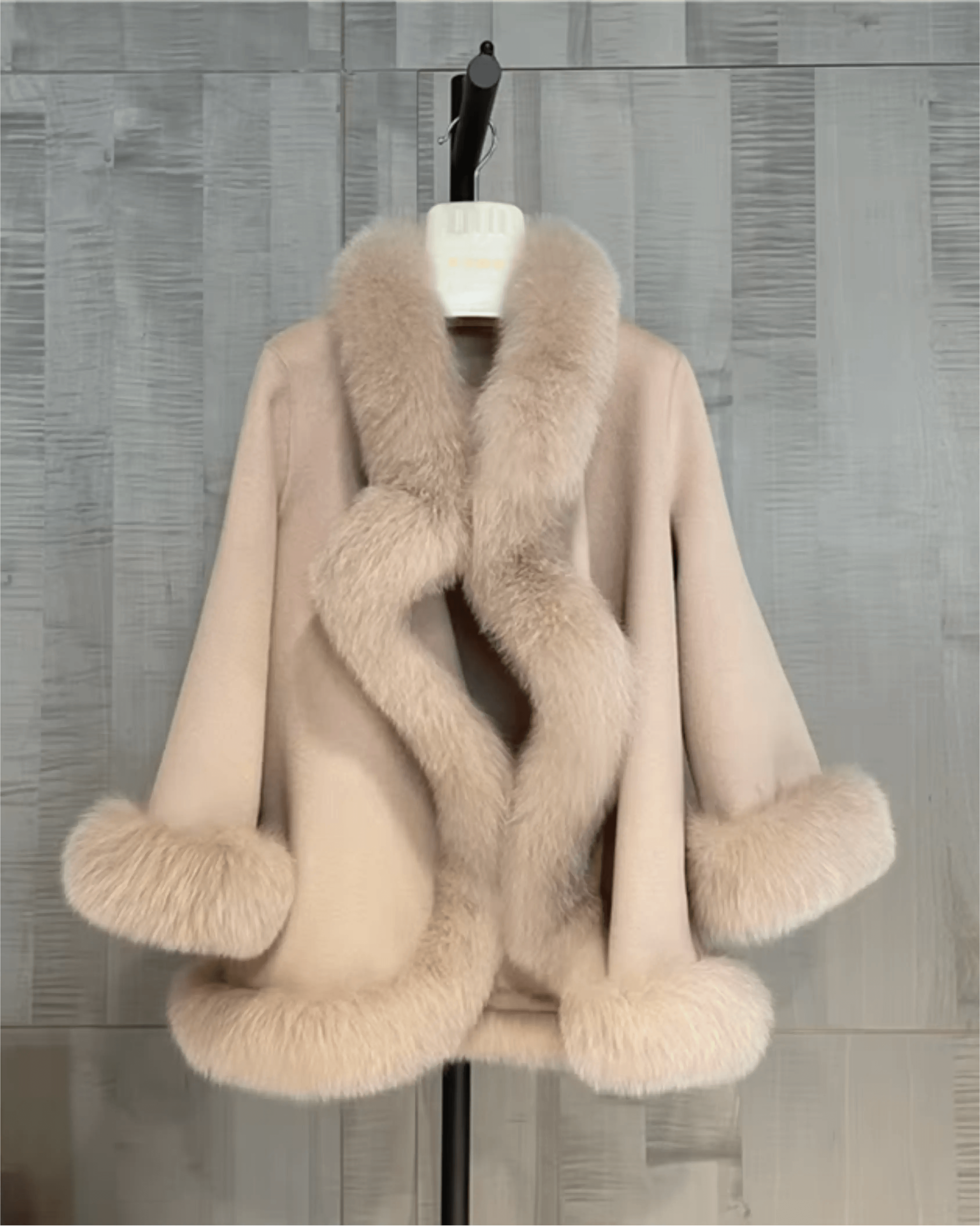 Manteau en laine Aurora Fox avec col en fourrure de renard