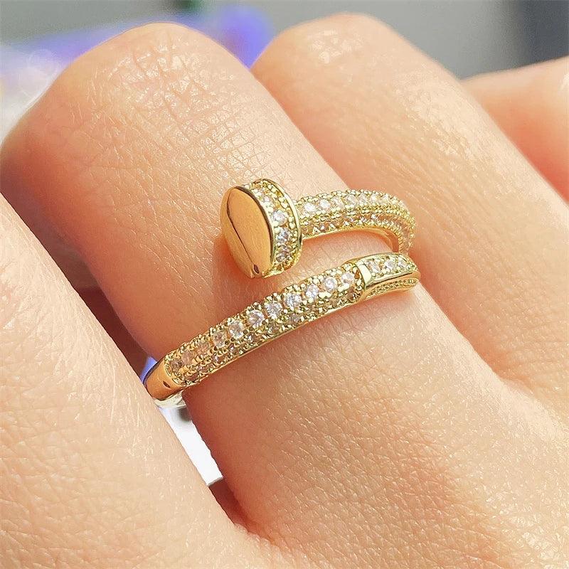 Elégance Twist - Bague Ajustable avec Zircon