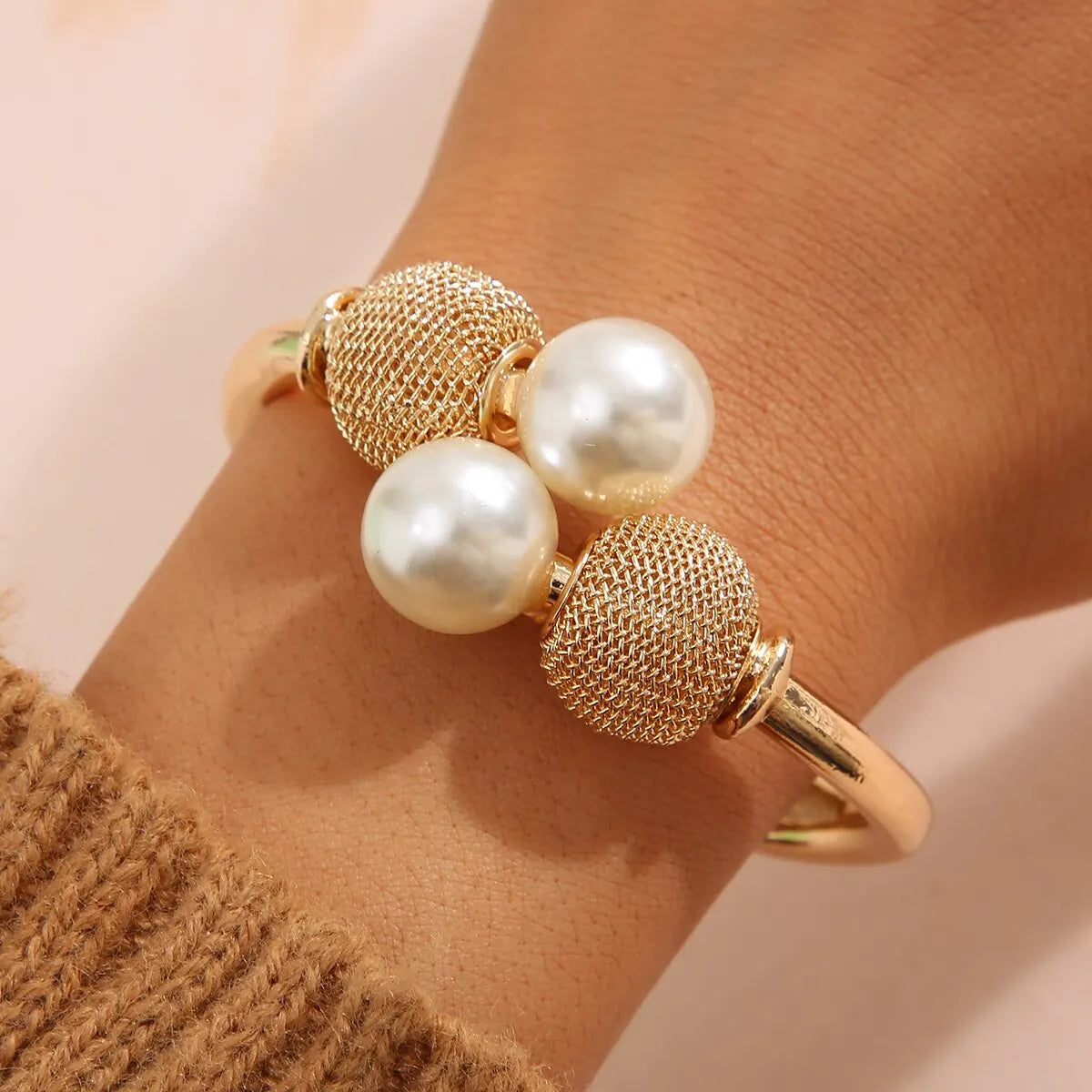 Bracelet Adjustable New Style Creative Simple Temperament Lady Pearl Spherical Geometry Atmosphere Lady Jewelry