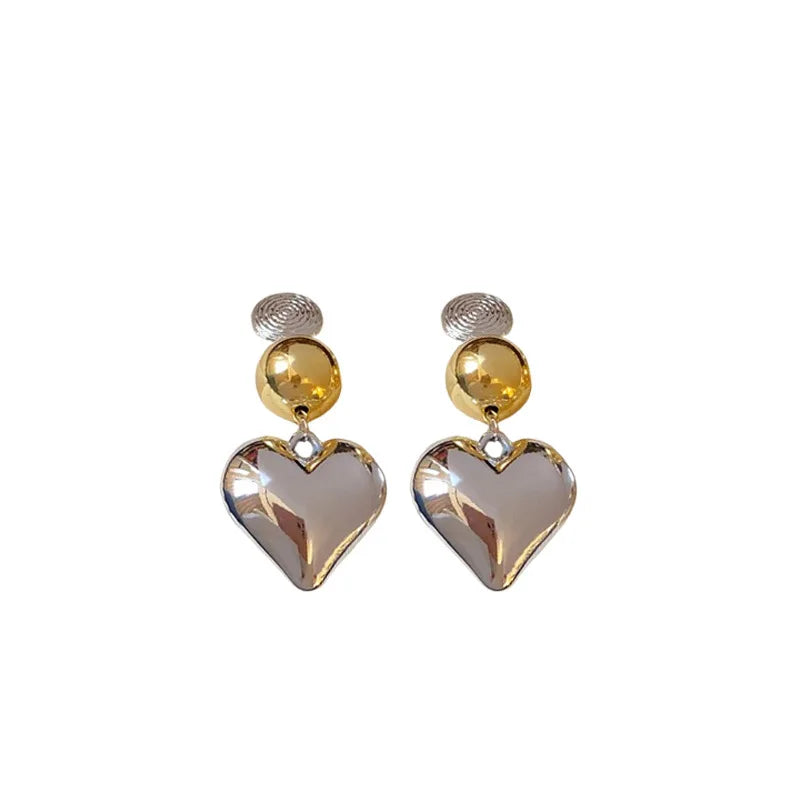 Heart Shape Metal Pendant Earrings European American Style Personalized Fashion Stud Earrings Girls Travel Wedding Accessories