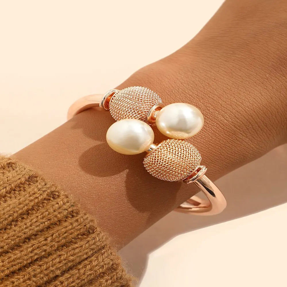 Bracelet Adjustable New Style Creative Simple Temperament Lady Pearl Spherical Geometry Atmosphere Lady Jewelry