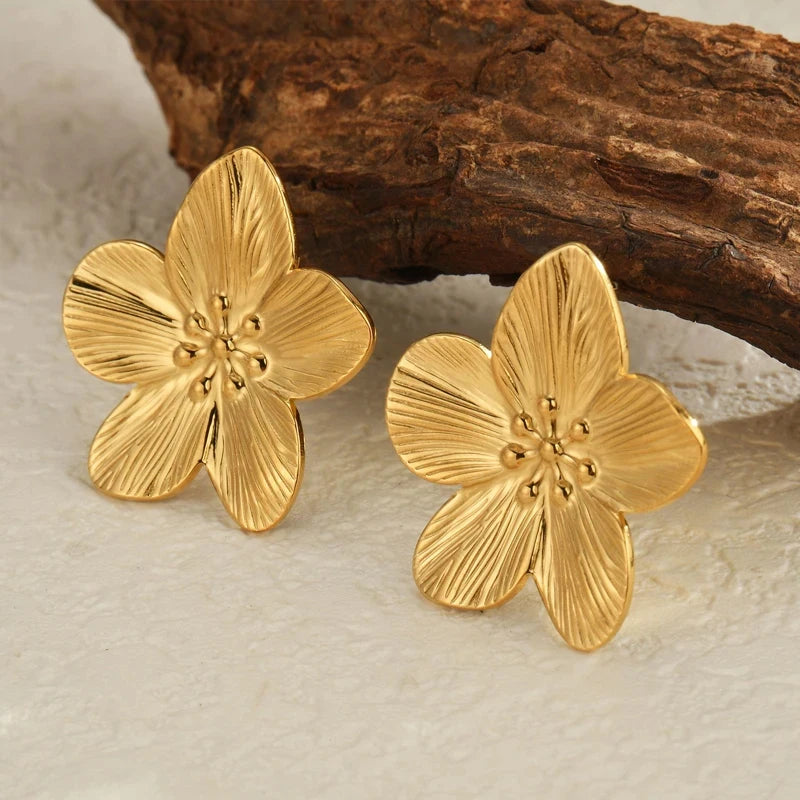 Trendy High Quality 18K Gold Plated Stainless Steel Flower Earrings Ring Bracelet For Women Waterproof Jewelry Set Gifts