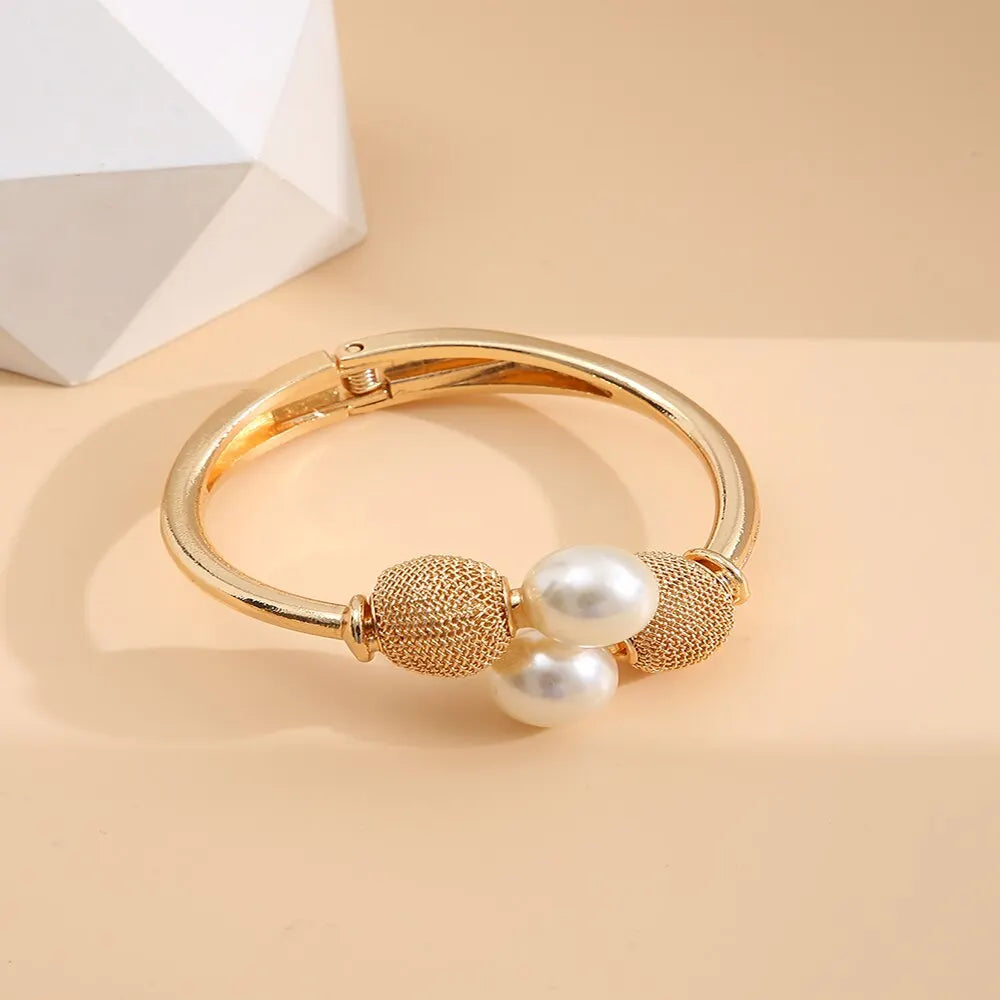 Bracelet Adjustable New Style Creative Simple Temperament Lady Pearl Spherical Geometry Atmosphere Lady Jewelry