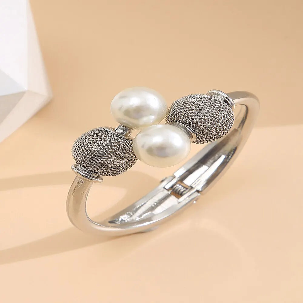 Bracelet Adjustable New Style Creative Simple Temperament Lady Pearl Spherical Geometry Atmosphere Lady Jewelry