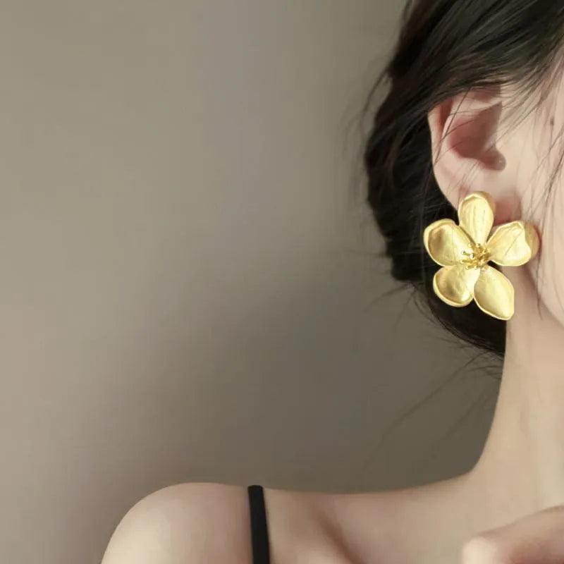 ZAKOL New Gold Color Matte Texture Metal Flower Earrings for Women Girls Exaggerated Fashion Party Jewelry Gifts